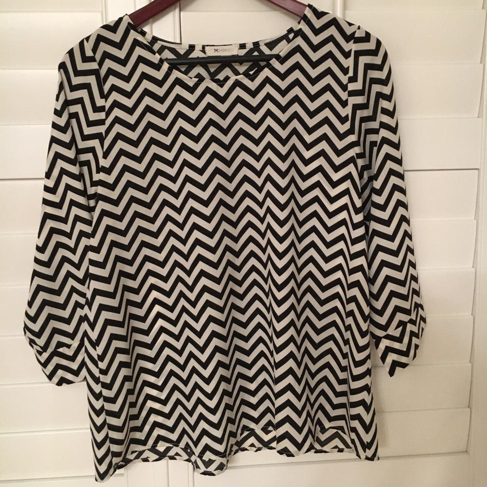 Chevron printed top